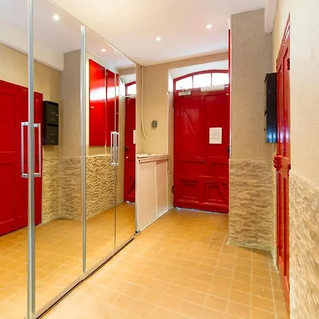 Florella Clemenceau Apartment