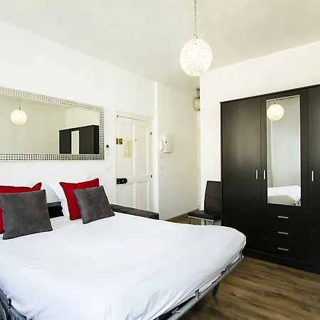 Florella Clemenceau Apartment